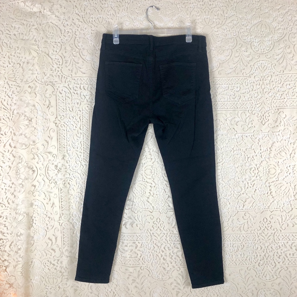 GAP True Skinny mid-rise 32R [used] - Picture 3 of 7